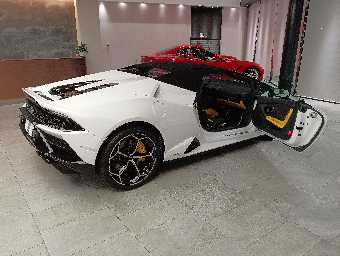 LAMBORGHINI HURACAN 2021 Image 18