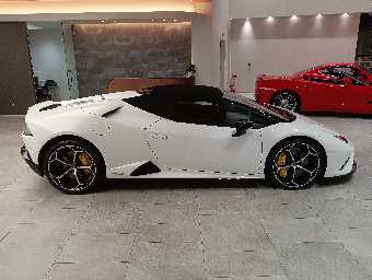 LAMBORGHINI HURACAN 2021 Image 21