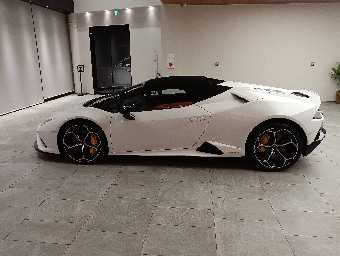LAMBORGHINI HURACAN 2021 Image 23