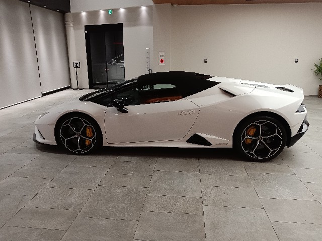 LAMBORGHINI HURACAN 2021 Image 29