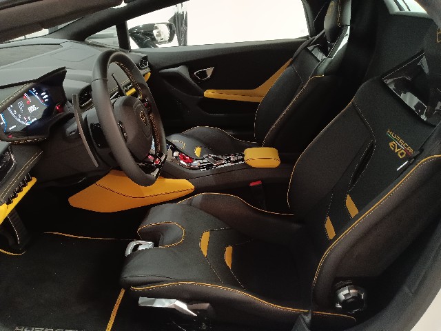 LAMBORGHINI HURACAN 2021 Image 52
