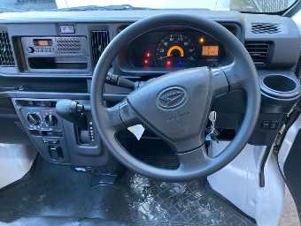 DAIHATSU HIJET CARGO 2019 Image 6