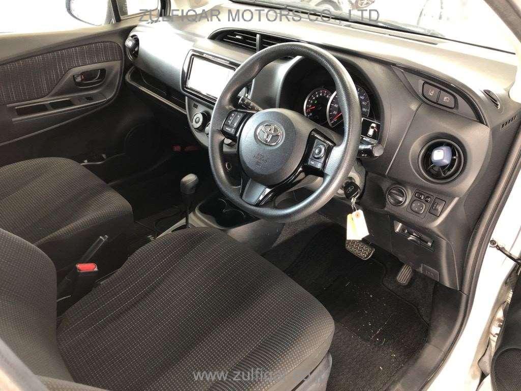 TOYOTA VITZ 2018 Image 5