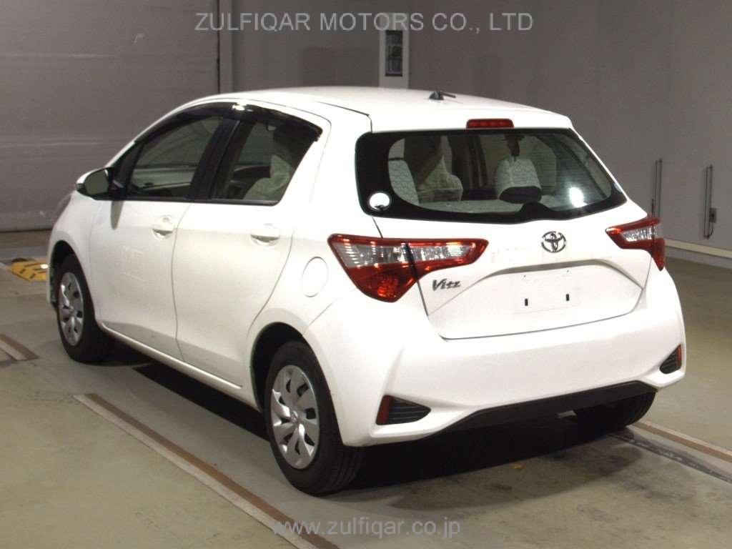 TOYOTA VITZ 2017 Image 4