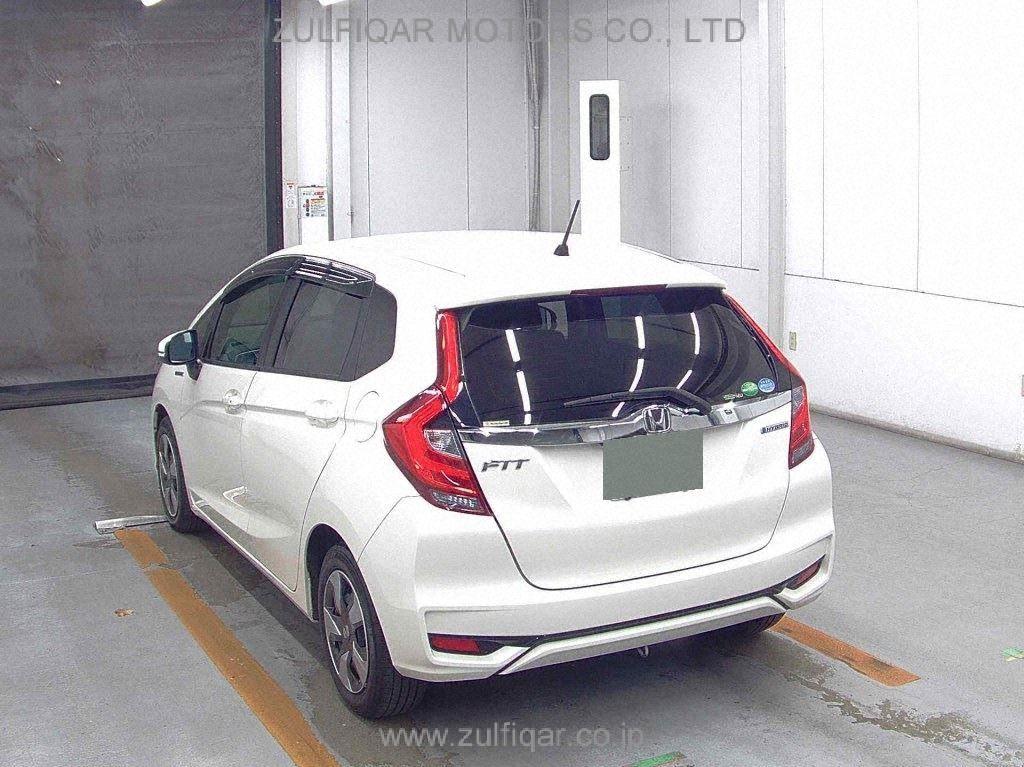 HONDA FIT HYBRID 2017 Image 2