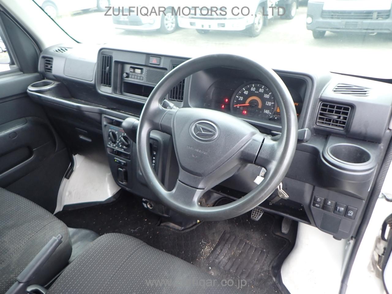 DAIHATSU HIJET CARGO 2019 Image 3