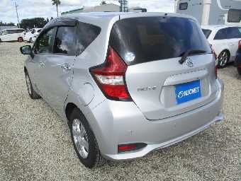 NISSAN NOTE 2018 Image 2