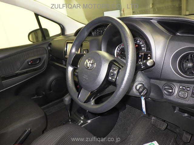 TOYOTA VITZ 2018 Image 3