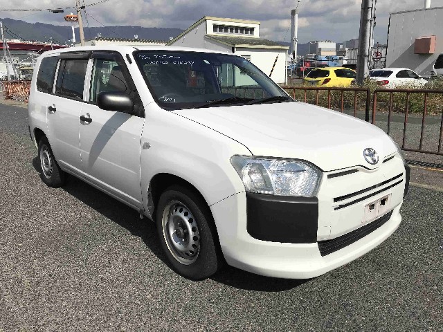 TOYOTA PROBOX 2018 Image 28