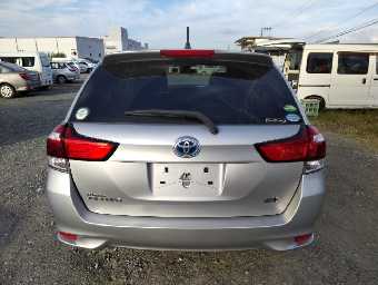 TOYOTA COROLLA FIELDER 2018 Image 3