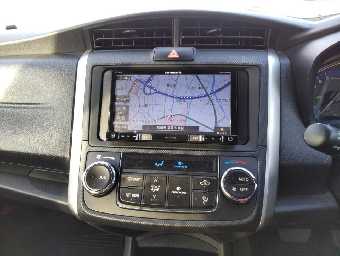 TOYOTA COROLLA FIELDER 2018 Image 9