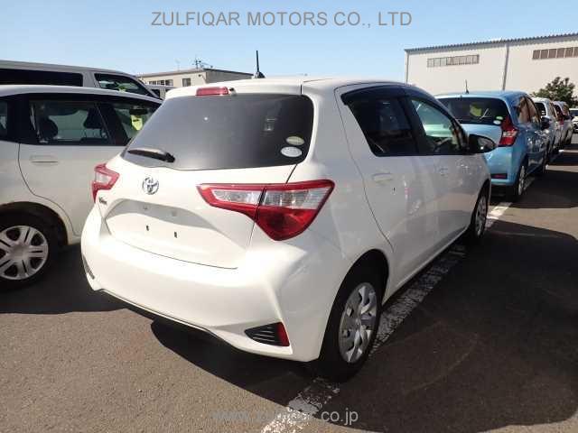 TOYOTA VITZ 2018 Image 2