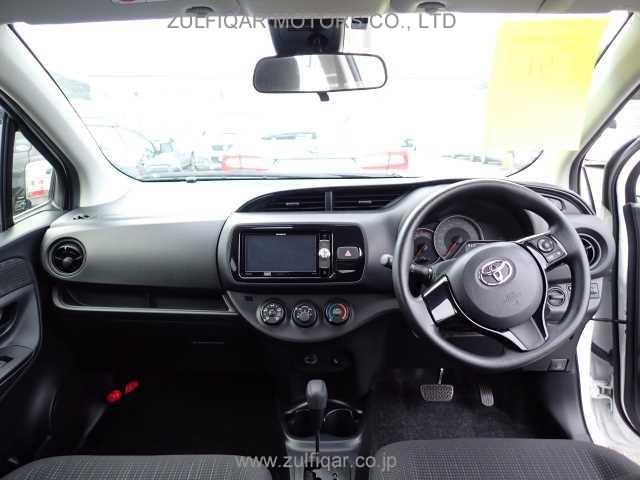 TOYOTA VITZ 2017 Image 3