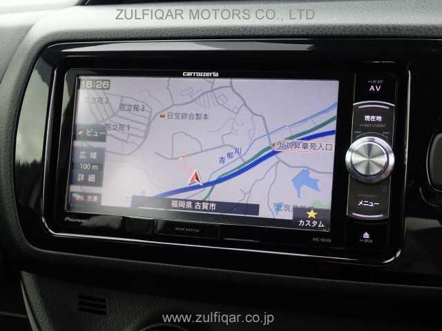 TOYOTA VITZ 2017 Image 5