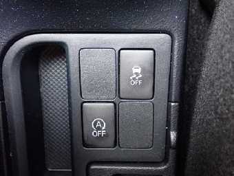 TOYOTA VITZ 2017 Image 8