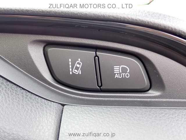 TOYOTA VITZ 2017 Image 10