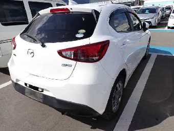 MAZDA DEMIO 2017 Image 2