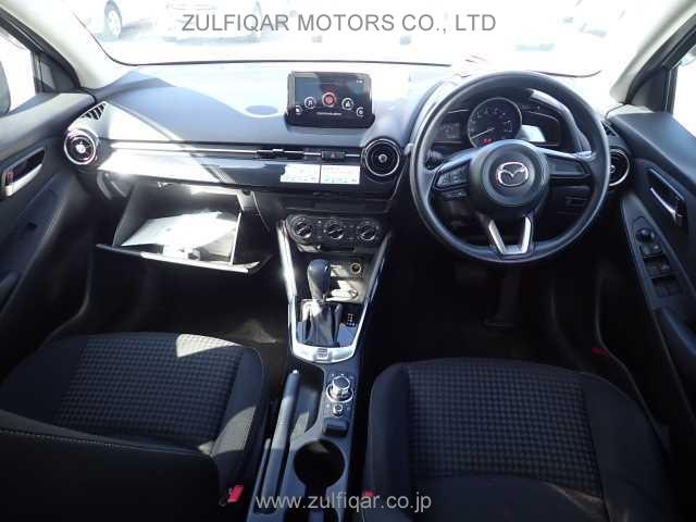 MAZDA DEMIO 2017 Image 3