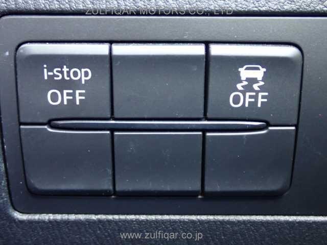 MAZDA DEMIO 2017 Image 9