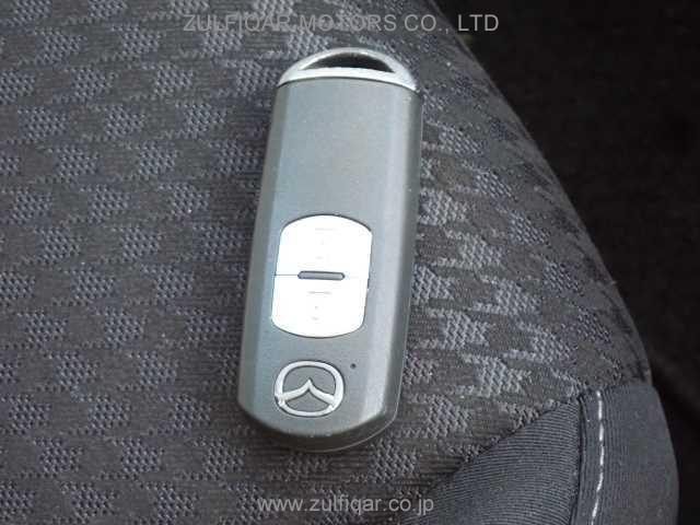 MAZDA DEMIO 2017 Image 9