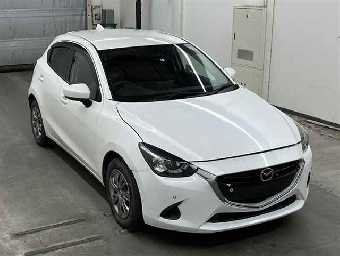 MAZDA DEMIO 2018 Image 1