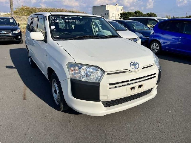 TOYOTA PROBOX 2018 Image 25