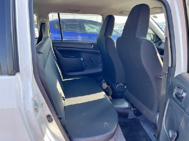 TOYOTA PROBOX 2018 Image 28