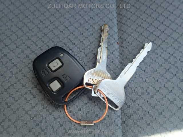 DAIHATSU HIJET CARGO 2017 Image 9