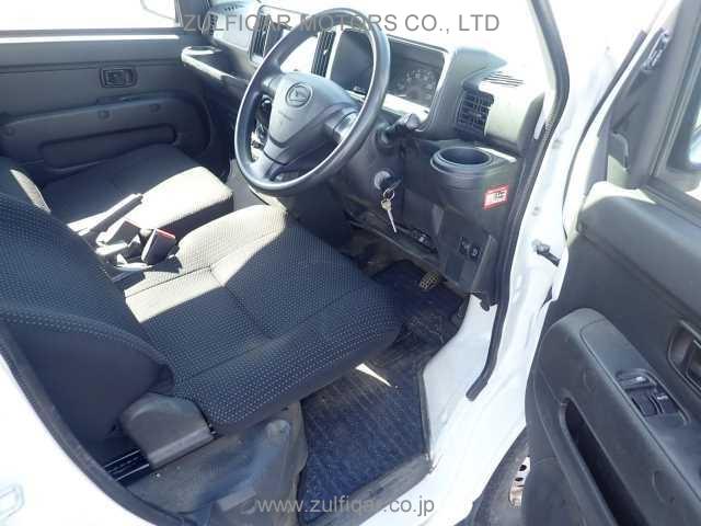 DAIHATSU HIJET CARGO 2019 Image 7