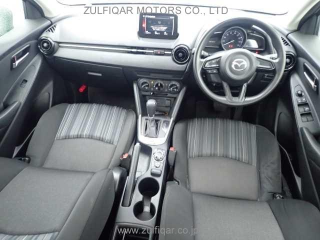 MAZDA DEMIO 2017 Image 3