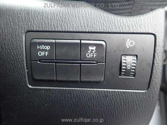 MAZDA DEMIO 2017 Image 8