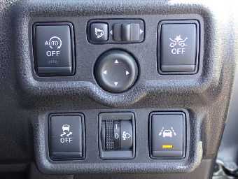 NISSAN NOTE 2017 Image 8