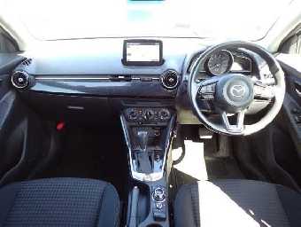 MAZDA DEMIO 2017 Image 3