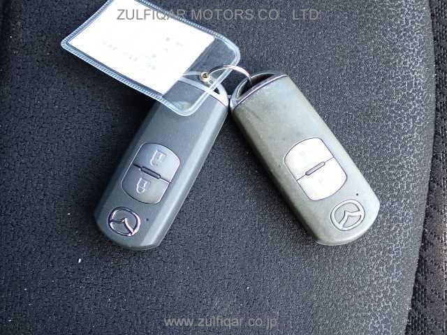 MAZDA DEMIO 2017 Image 9