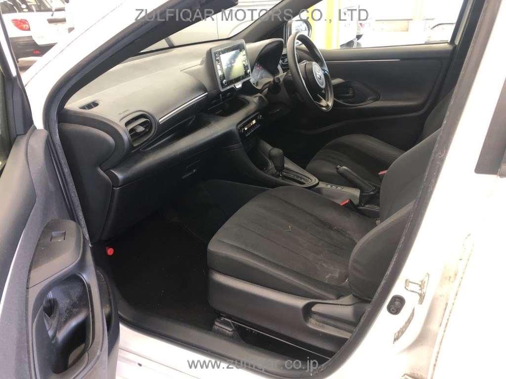 TOYOTA YARIS 2020 Image 10