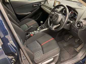 MAZDA DEMIO 2014 Image 5