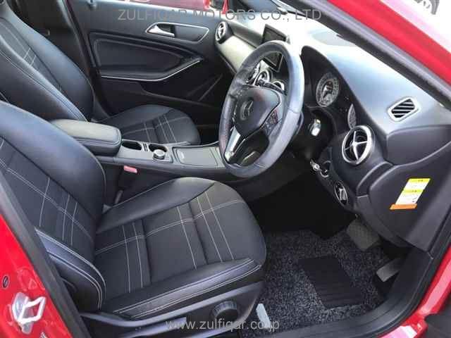MERCEDES BENZ A CLASS 2013 Image 3