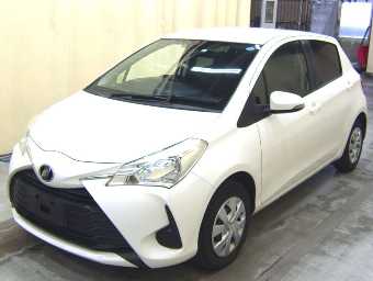 TOYOTA VITZ 2017 Image 1