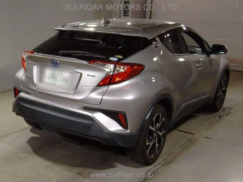 TOYOTA C-HR 2017 Image 2