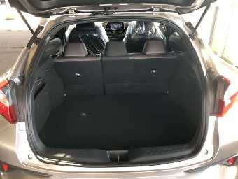 TOYOTA C-HR 2017 Image 8