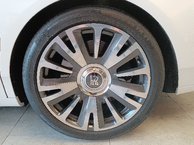 ROLLS ROYCE GHOST 2018 Image 20