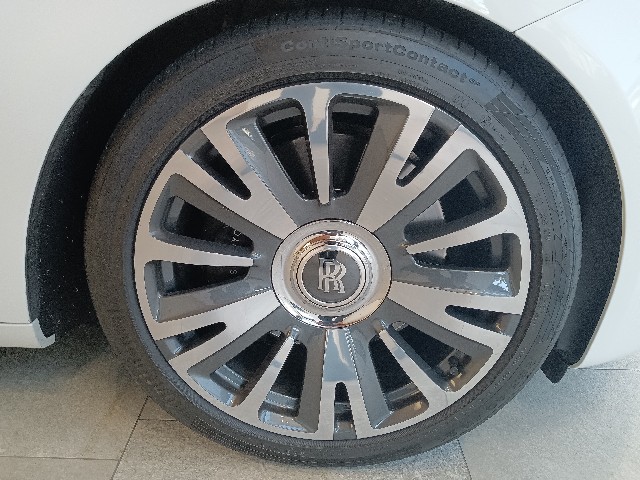 ROLLS ROYCE GHOST 2018 Image 22