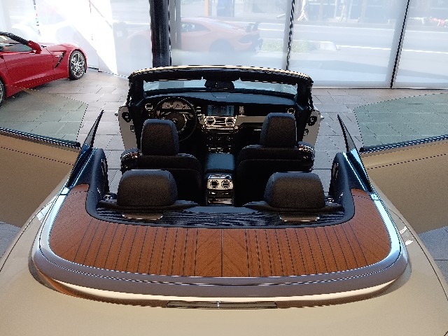 ROLLS ROYCE DAWN 2016 Image 20