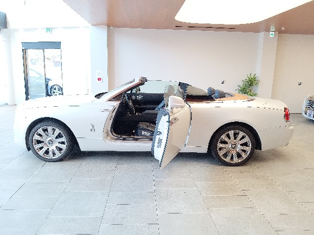ROLLS ROYCE DAWN 2016 Image 42