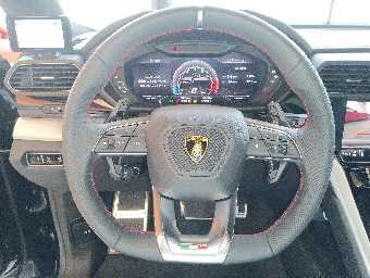 LAMBORGHINI URUS 2021 Image 36