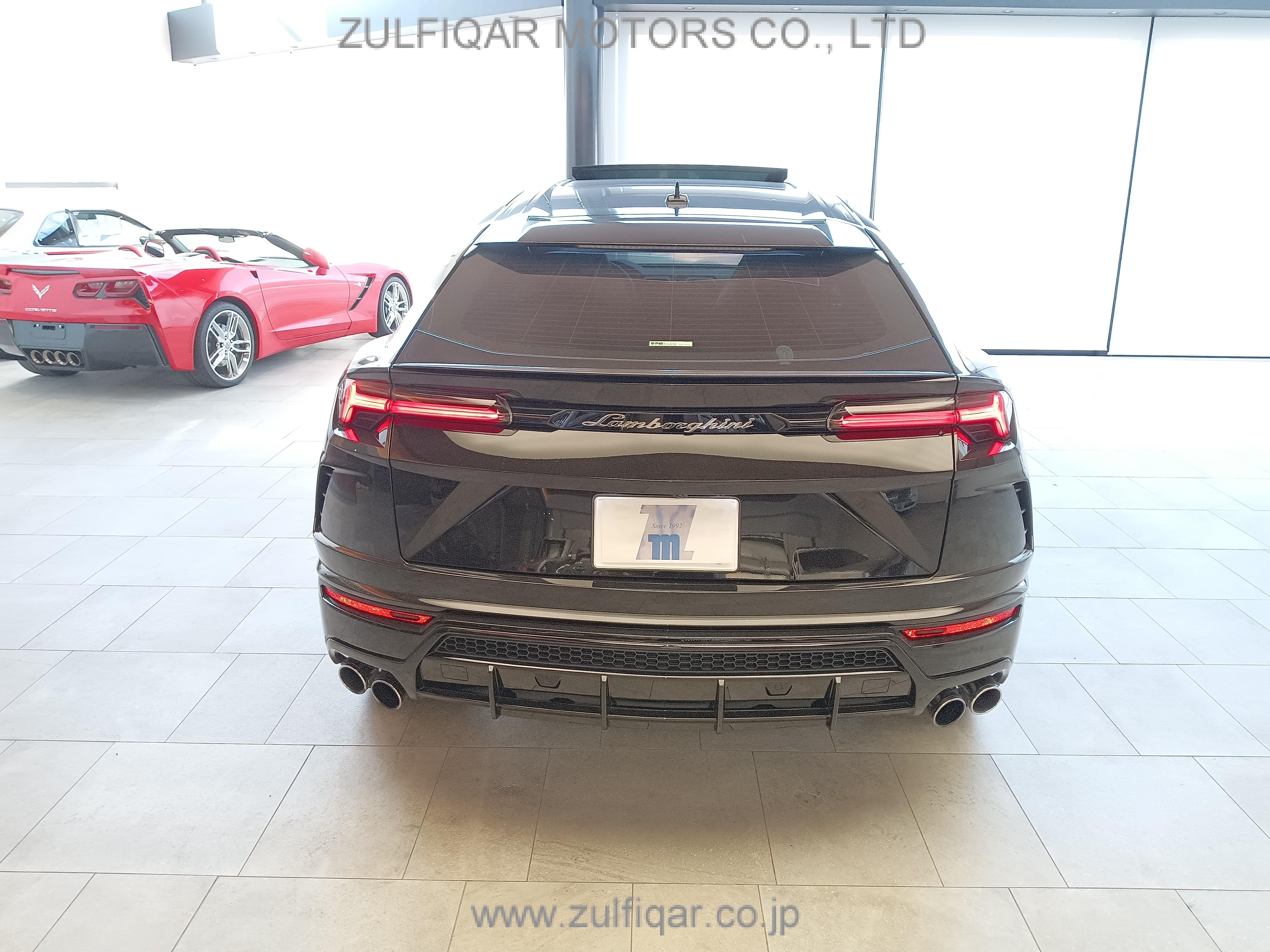 LAMBORGHINI URUS 2021 Image 8