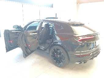 LAMBORGHINI URUS 2021 Image 10