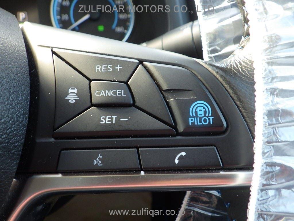 NISSAN LEAF 2018 Image 12