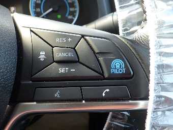 NISSAN LEAF 2018 Image 12