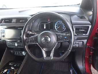 NISSAN LEAF 2018 Image 19